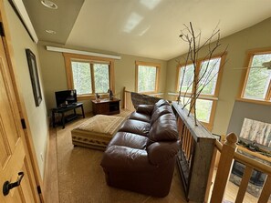 TV, fireplace, foosball - Birch Lodge at Deer Mountain (Lead)