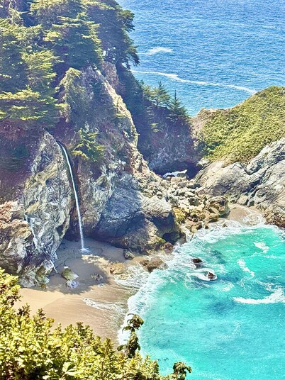 Premium Central Big Sur location, pool & spa, spectacular south views, 5 acres
