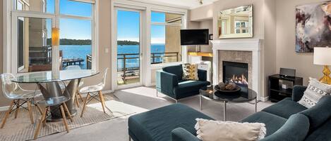 Smart TV, fireplace, DVD player, books