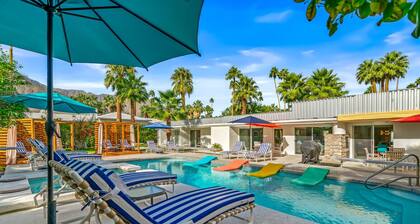 NEW Wellness Retreat Old Las Palmas! Pool! Hot Tub! Cold Plunge! Views! Expresso