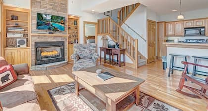 Cliffsider - lähellä High Country nähtävyyksiä, sijaitsee aidatulla Resort of Echota, kadun toisella puolella allas, poreallas ja kunto, 10% Viime hetken alennus saatavilla