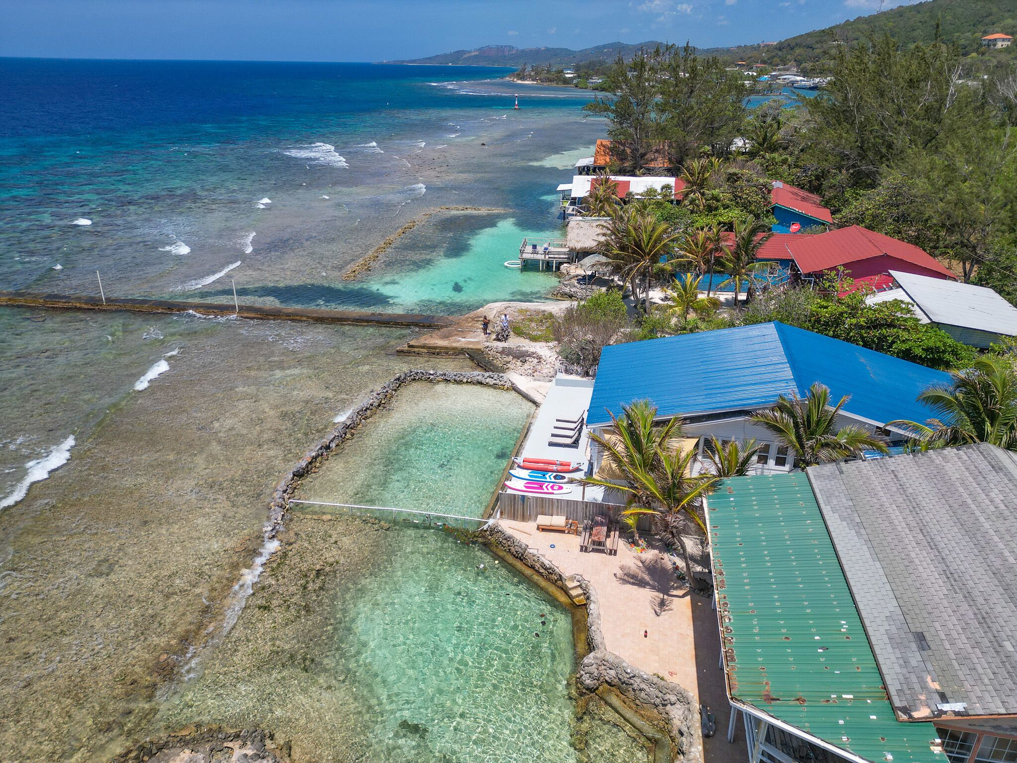 Solsenger og strandhåndklær