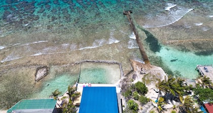 SLEEPS 20 HOME KÄYTETTÄVÄN KEY REEF SNORKELINGIN KOTISIVUUN, TODELLISEN KOKEMUKSEN