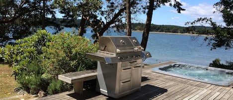 Bain à remous extérieur
