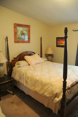 4 Schlafzimmer, Bügeleisen/Bügelbrett, kostenloses WLAN, Bettwäsche