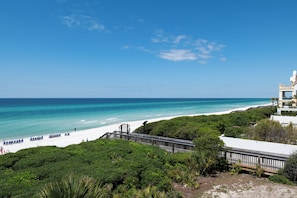 On the beach, beach towels - Gulf Front, Amazing Beach View, Top Rated.
Between Alys & Rosemary Beach.  (Rosemary Beach)