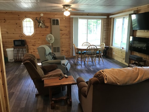 Quaint getaway to unwind and relax. 