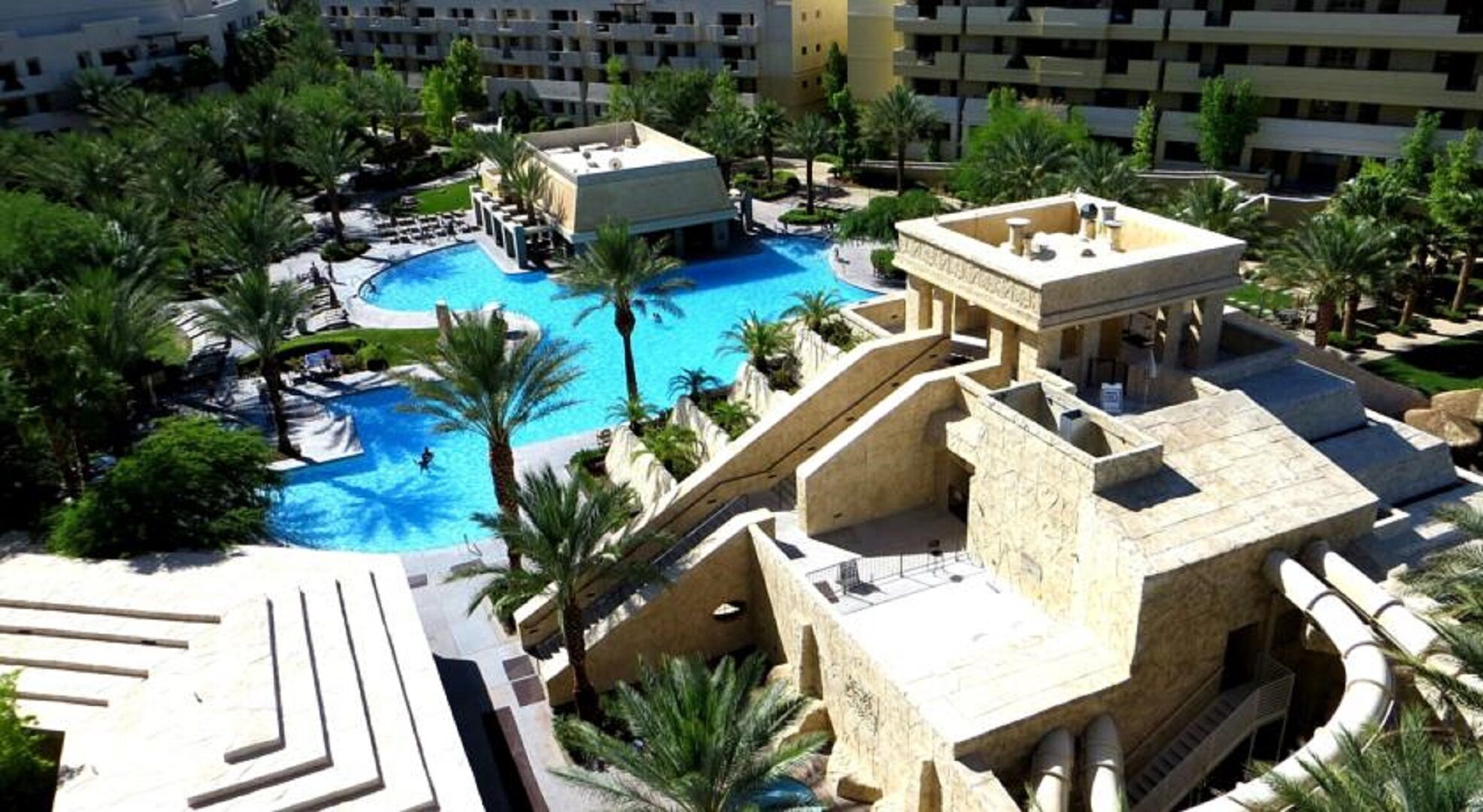 2 BDRM CONDO~ CANCUN RESORT LAS VEGAS~ GREAT POOLS, ONSITE DINING, BAR/LOUNGE