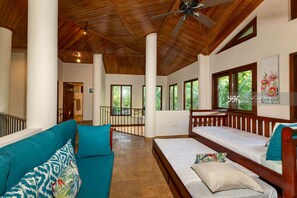 9 bedrooms, in-room safe, desk, iron/ironing board