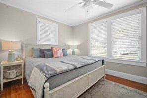 3 Schlafzimmer, Bügeleisen/Bügelbrett, WLAN, Bettwäsche