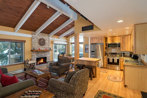 "Great Valley Digs" Short Walk to River Run, Town & Fishing