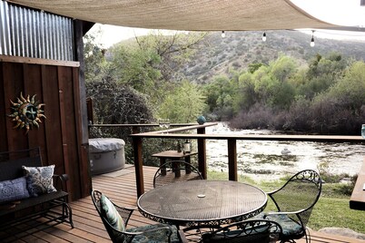 Sequoia River Cabin ~ Romantic Rustic Retreat on Kaweah River ~ Close to Sequoia