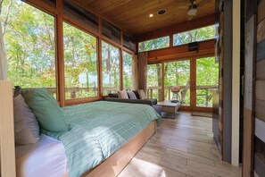 1 quarto, Wi-Fi de cortesia, roupa de cama