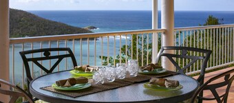 Miles Away, 2 BR 2.5 BA. The perfect private getaway for couples or families!