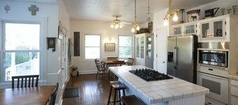 3 acre Lake, Farm Animals Petting Zoo, Horses and Horseback Riding, Room to roam