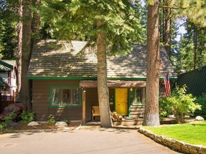 Exterior - Big Water Pines, large yard w/hot tub, dog friendly, walk to beach and private pier by Tahoe Time VR (Homewood)