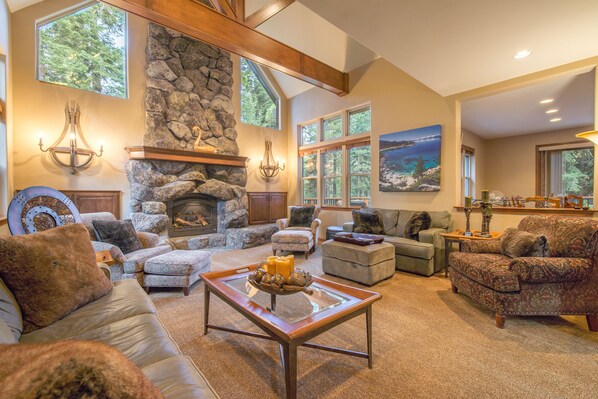 Smart TV, fireplace, DVD player