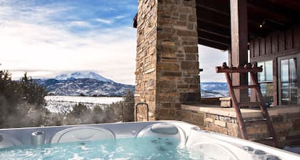 Impresionantes vistas desde esta casa de 5 dormitorios en 8 acres, capacidad para 12