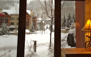 Interior - LION SQUARE LODGE at Gondola Ski In/Out 1st Floor Vail Mt View (Vail)