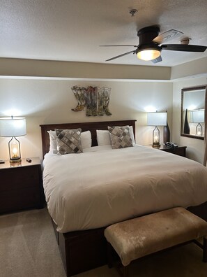 1 bedroom, in-room safe, desk, iron/ironing board