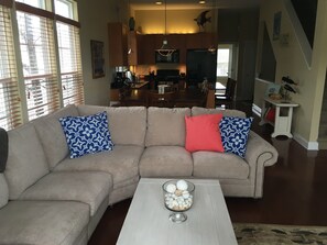 Televisión, videojuegos, reproductor de DVD y libros 