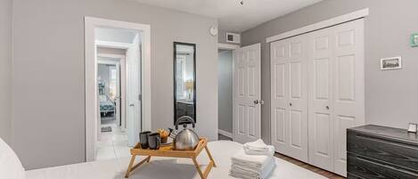 2 chambres, fer et planche Ă repasser, Wi-Fi gratuit, draps fournis