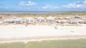 Accommodatie ligt op het strand