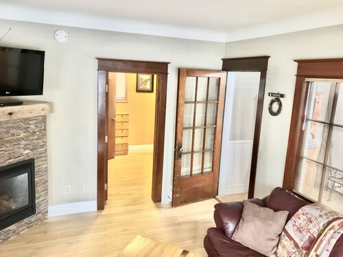 Minnesota Point Beach House 3 - Cottage on Lake Superior