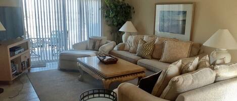 Smart TV, fireplace, video games, DVD player