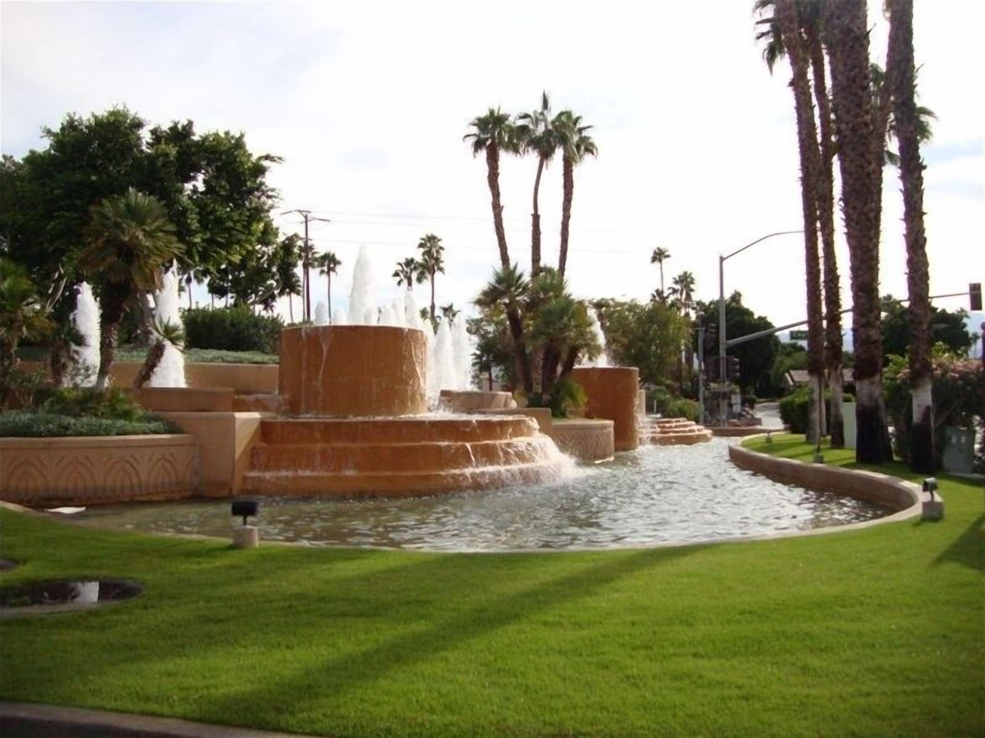 المنطقة المحيطة بالمنشأة