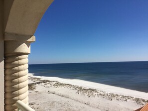 On the beach, sun loungers, beach towels - Located high enough to have a beautiful view, low enough to hear the waves! (Pensacola Beach)
