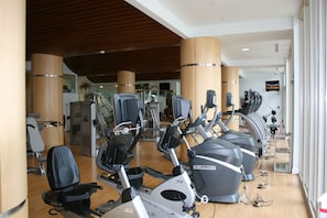 Fitness facility - Located high enough to have a beautiful view, low enough to hear the waves! (Pensacola Beach)