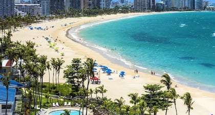 Beautiful Beachfront Studio at ESJ Towers – Isla Verde