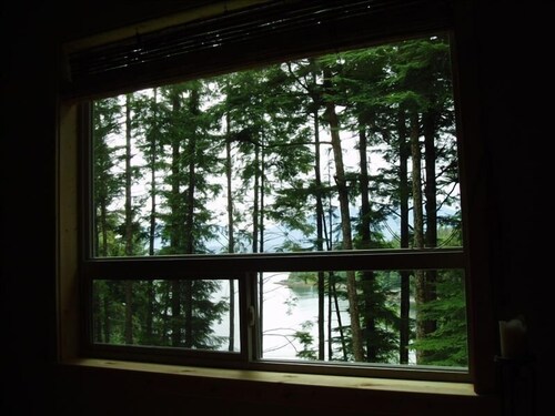 Hillside Haven - Secluded Guest Suite with Your Own Private Spa.