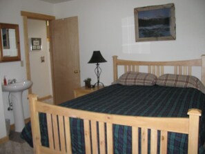 3 bedrooms, iron/ironing board, travel cot, free WiFi - The Irish Rose - a Colorado Dream Vacation Spot - Secluded! (Alma)