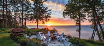 Waterfront Custom Home, 180 graders sommer solnedgang og soloppgang, soveplass til 14