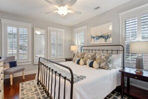 3 habitaciones, tabla de planchar con plancha, cuna de viaje y wifi 