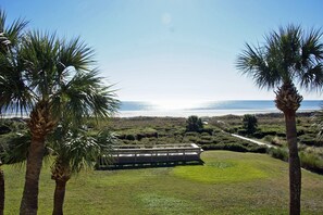 Property grounds - Amazing Direct Oceanfront Views - Recently Updated End Unit at Seaside Villas I (Hilton Head Island)