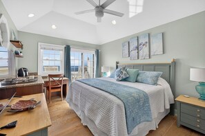 5 bedrooms, desk, iron/ironing board, travel cot