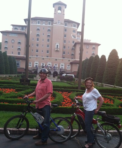 Best westside location in Colorado Springs with Mountain Views 