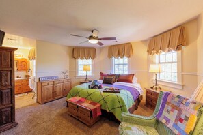 3 bedrooms, iron/ironing board, travel crib, free WiFi