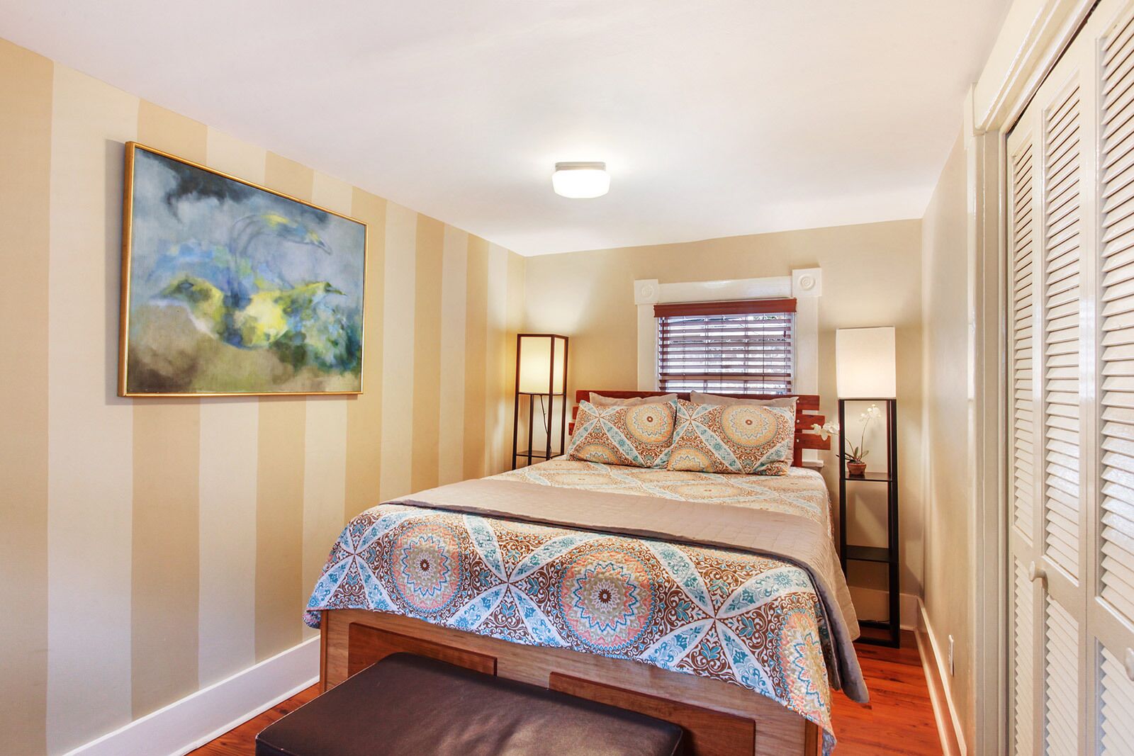 1 chambre, fer et planche à repasser, Wi-Fi, draps fournis