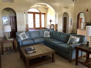 智能电视、立体声音响