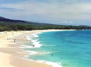 Beach nearby, sun loungers, beach towels - Escape to Paradise – Your Dream Wailea Getaway Awaits! (Kihei)