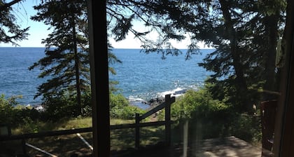 Lake Superior Cabin W / Private, begehbare Felsenküste