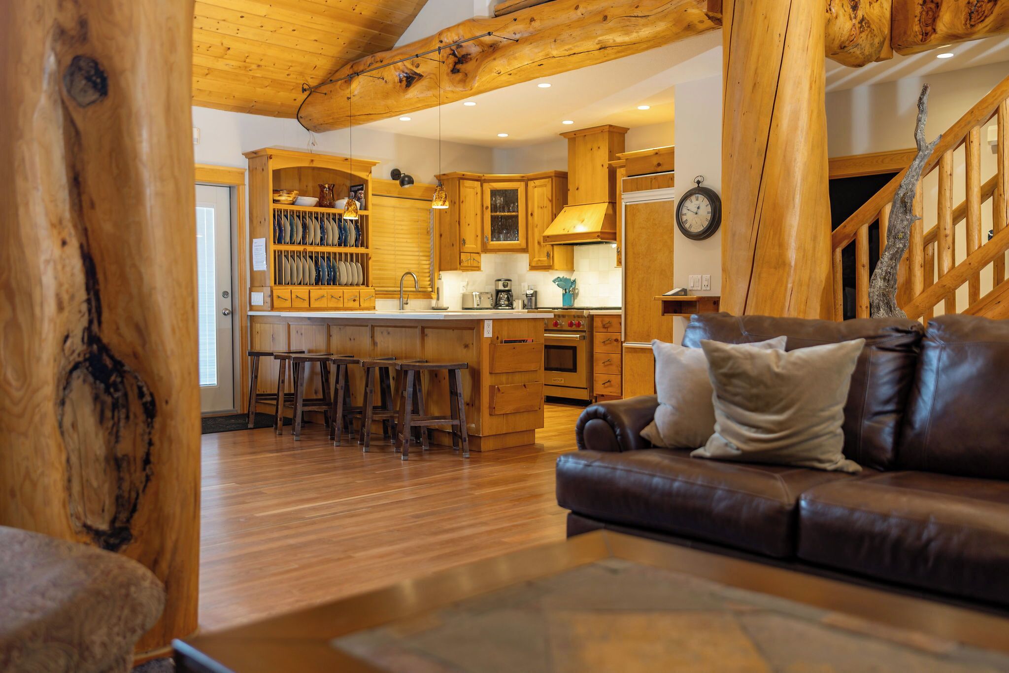 TV, fireplace, Netflix, streaming services