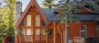 This chalet is a 6 bedroom(s), 4 bathrooms, located in Kimberley, BC.