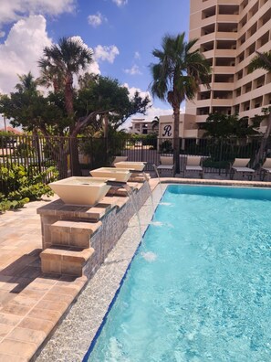 Beheizter Pool