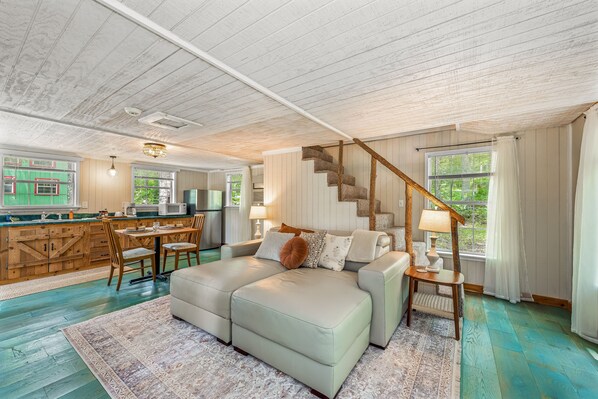 Télévision, lecteur de DVD, vidéothèque