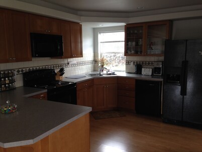 Mayfield Lake View Apartment